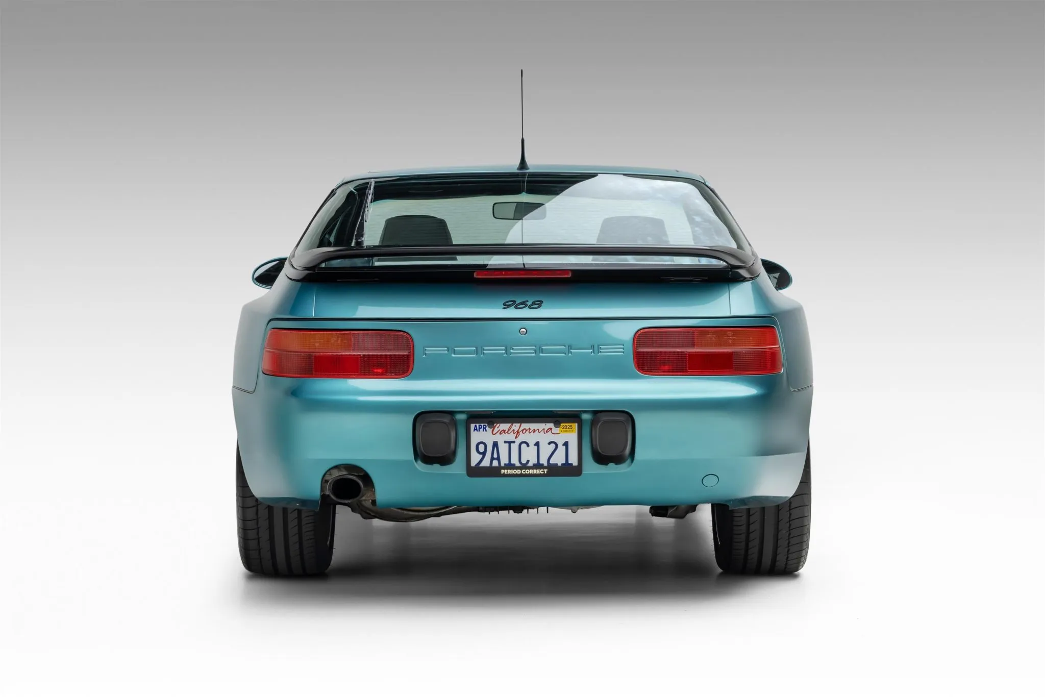 1993 Porsche 968 Coupe in Wimbledon Green Metallic