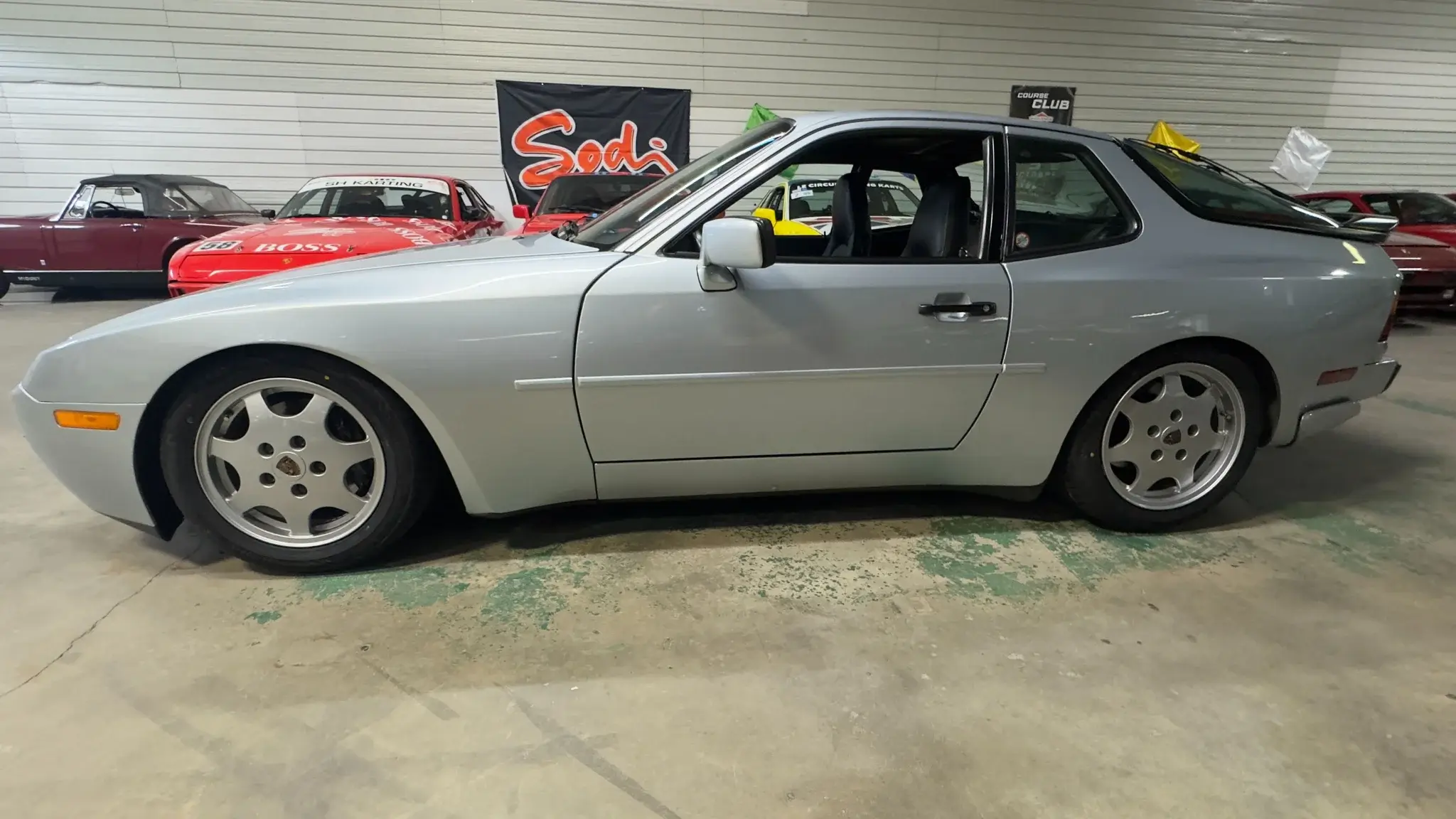 1990 Porsche 944 Turbo in Glacier Metallic