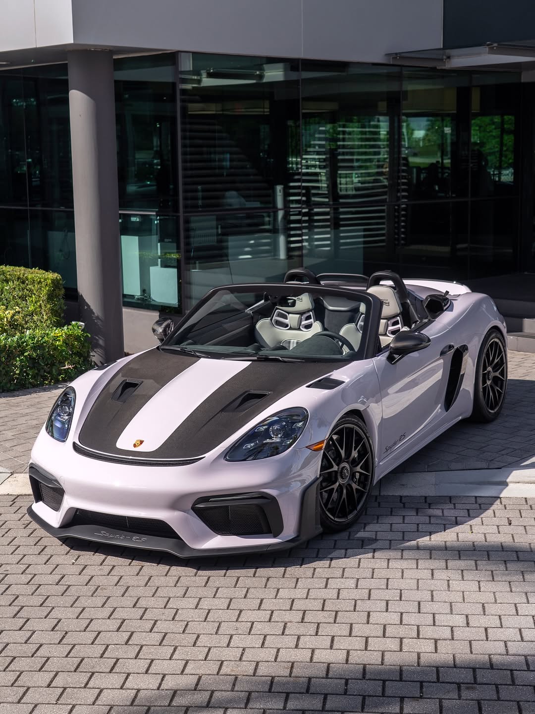 2025 Porsche 718 Spyder RS in Moon Gem