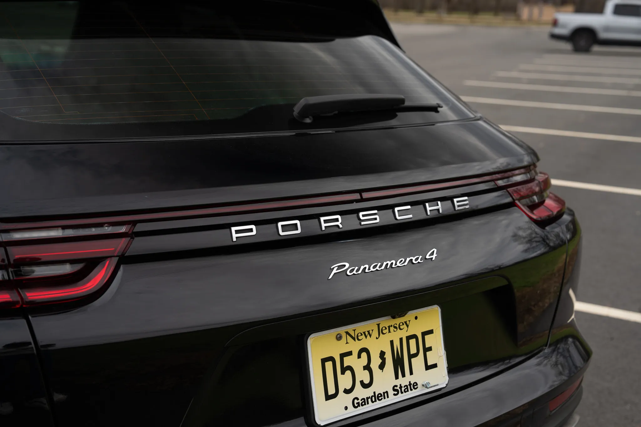 2018 Porsche Panamera 4 Sport Turismo in Black