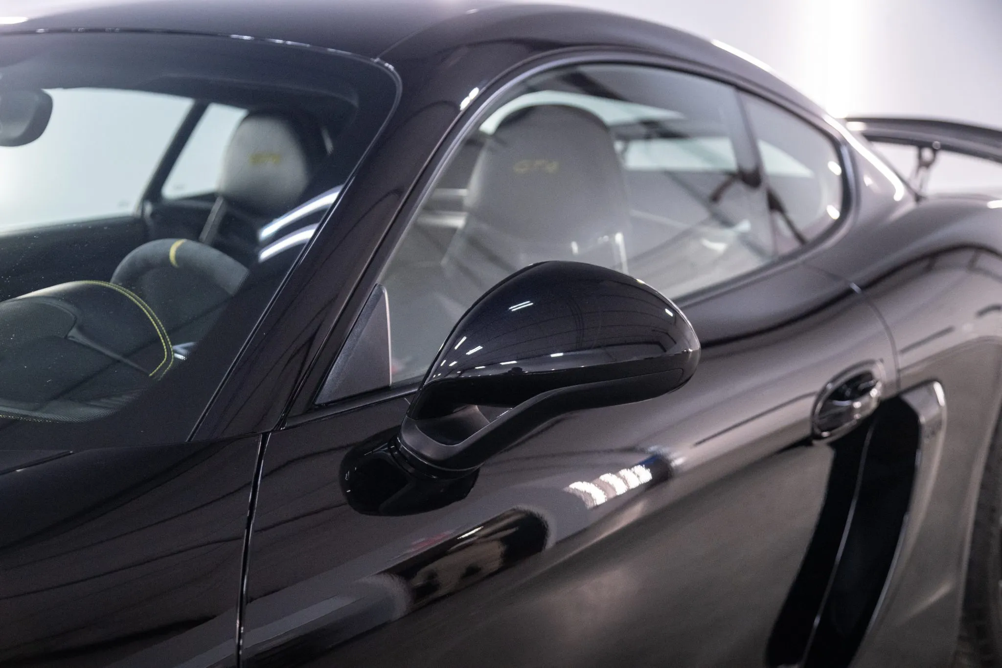 2016 Porsche Cayman GT4 in Jet Black Metallic