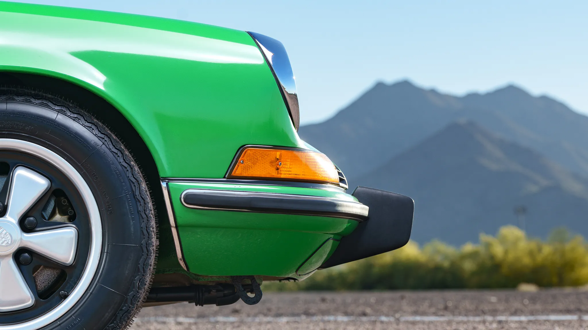 1973.5 Porsche 911T Coupe In Viper Green