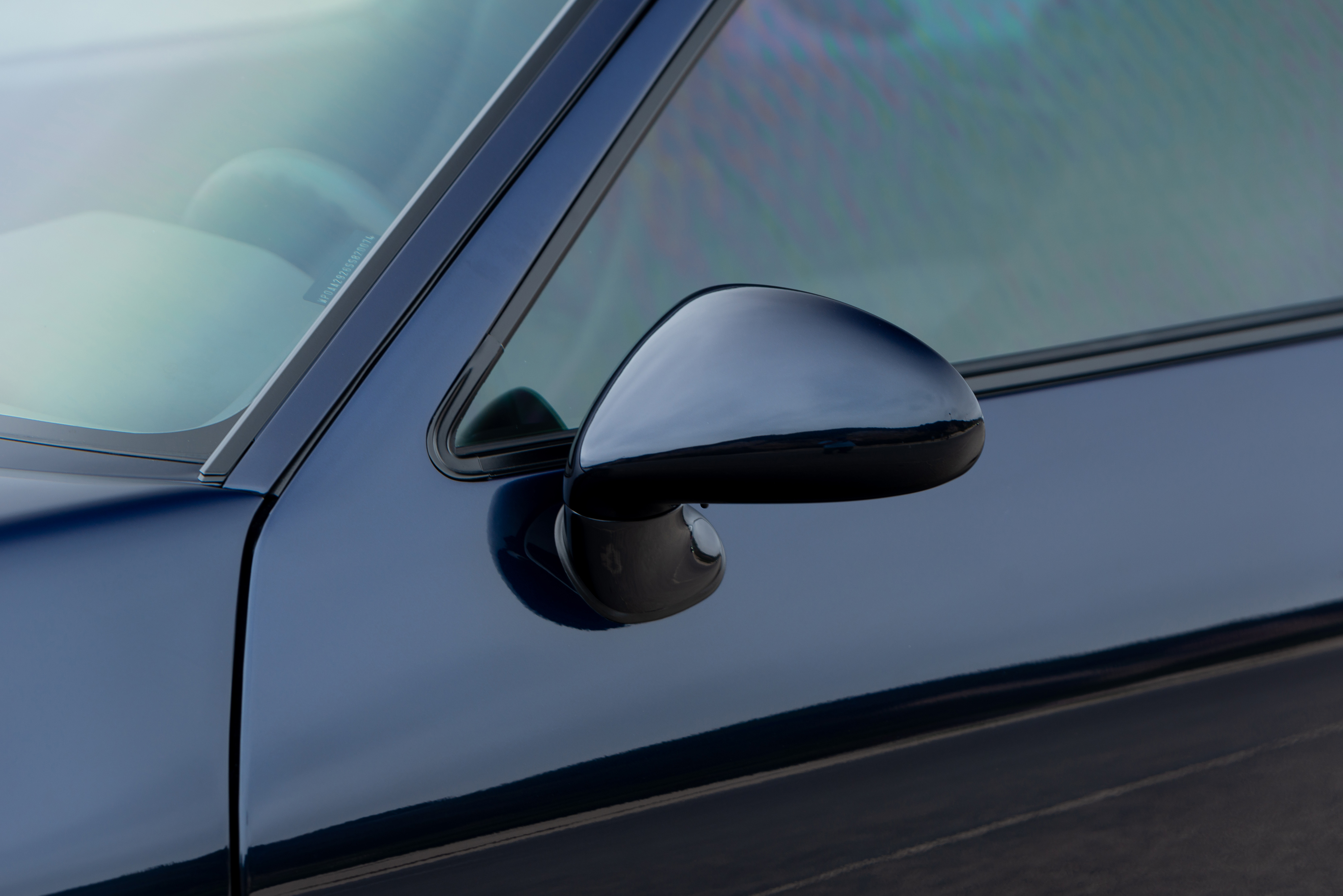 1995 Porsche 928 GTS in Midnight Blue Metallic