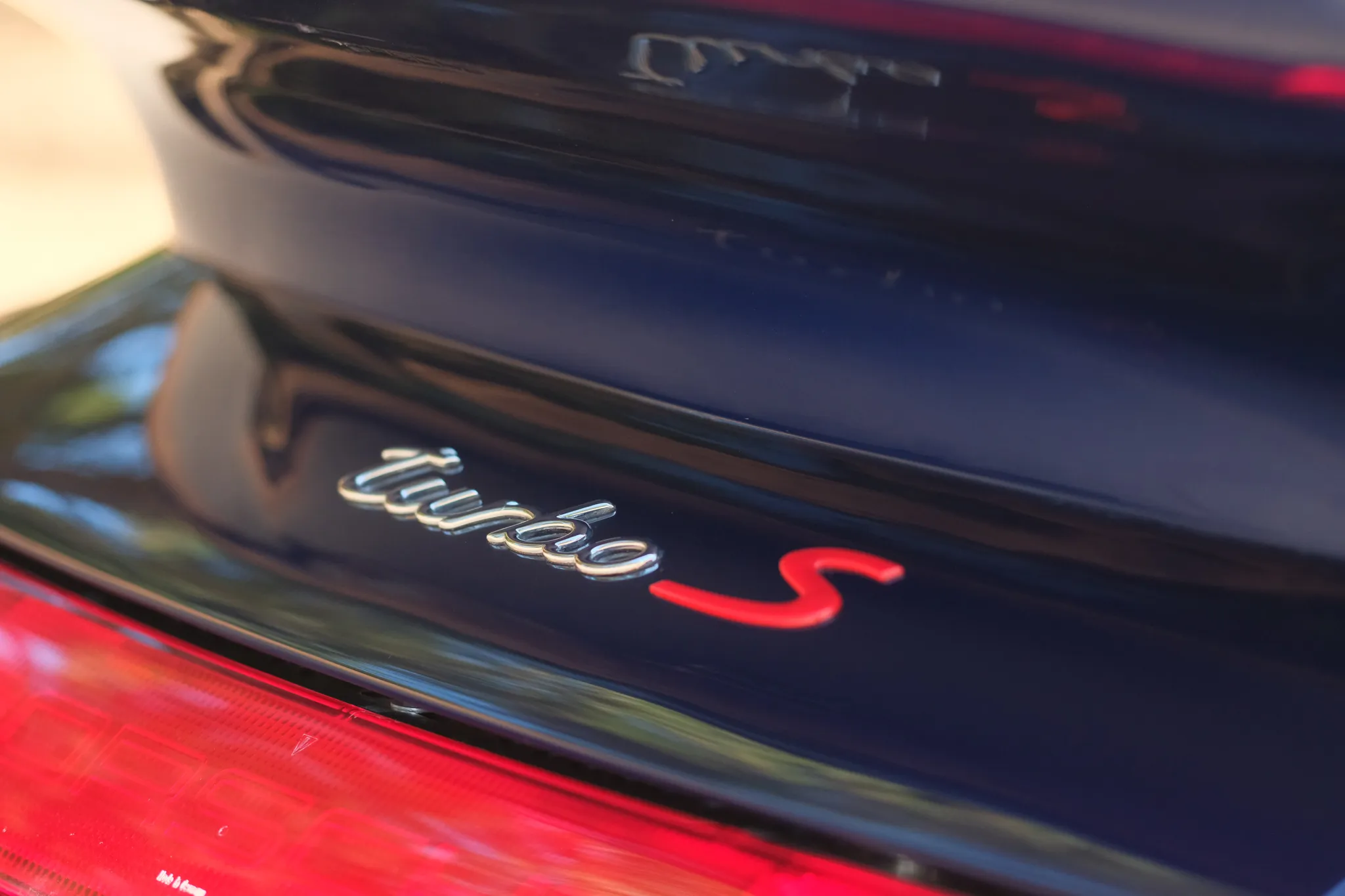 1976 Porsche 911S Targa in Midnight Blue Pearl