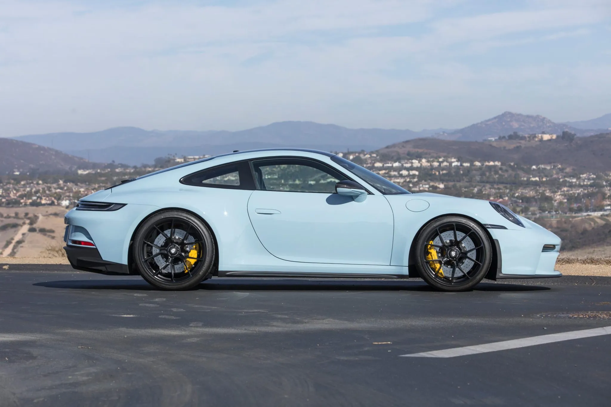 2022 Porsche 911 GT3 Touring in Meissen Blue