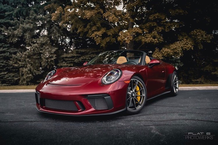 2019 Porsche 911 Speedster in Arena Red Metallic
