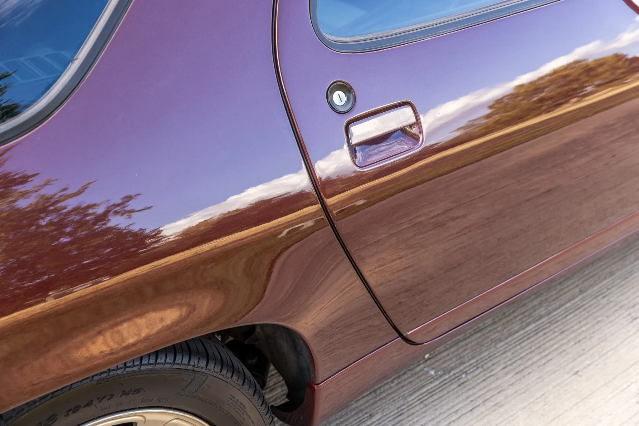 1987 Porsche 928 S4 in Maraschino Red Metallic