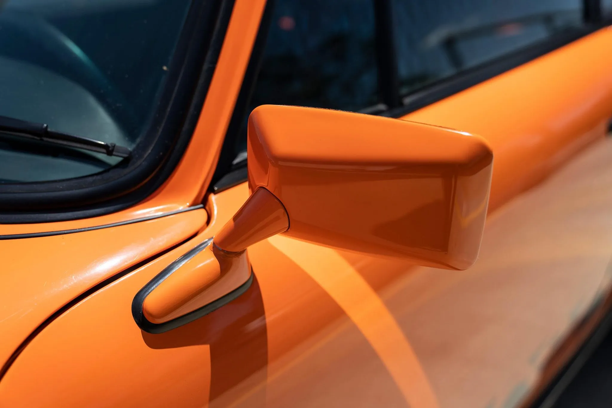 1975 Porsche 911 Carrera MFI in Orange