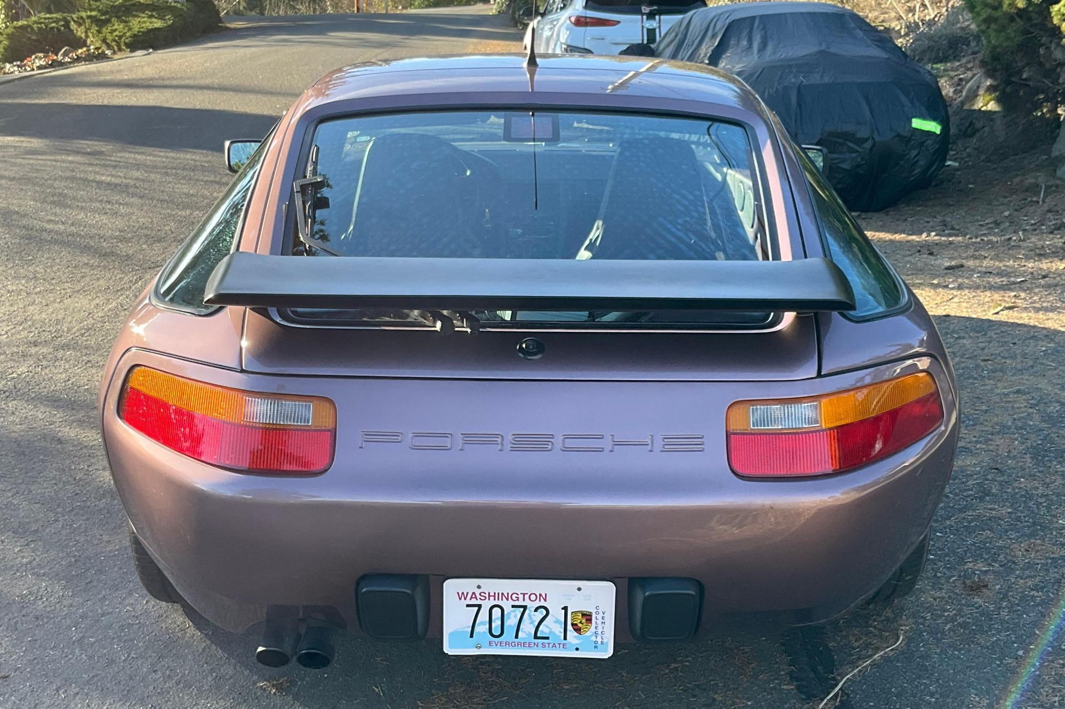 1987 Porsche 928 S4 in Cassis Red Metallic