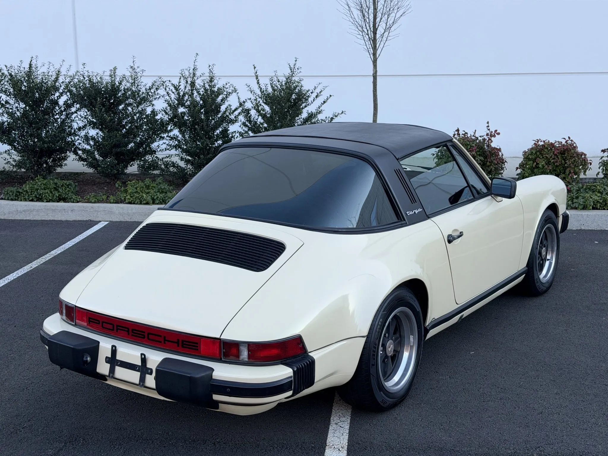 1985 Porsche 911 Carrera Targa in Pastel Beige