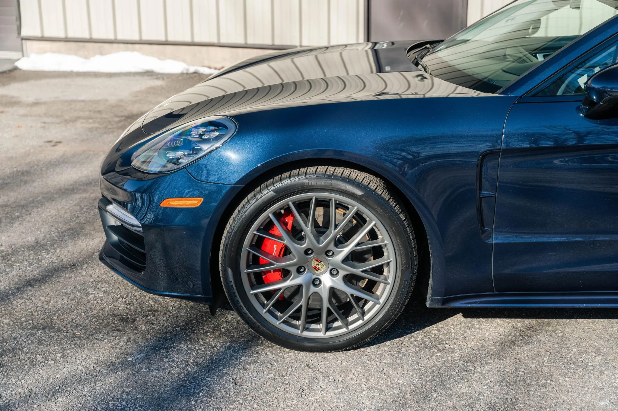 2018 Porsche Panamera Turbo Sport Turismo in Night Blue Metallic