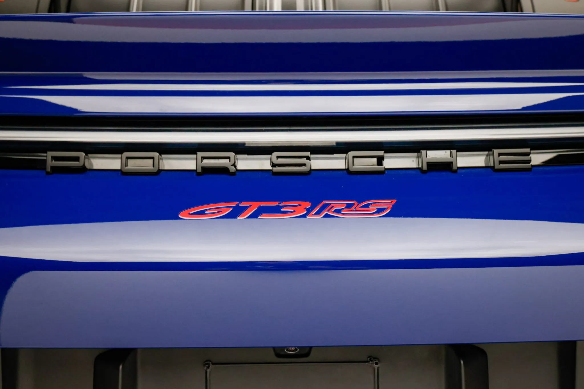 2024 Porsche 911 GT3 RS Weissach in Albert Blue