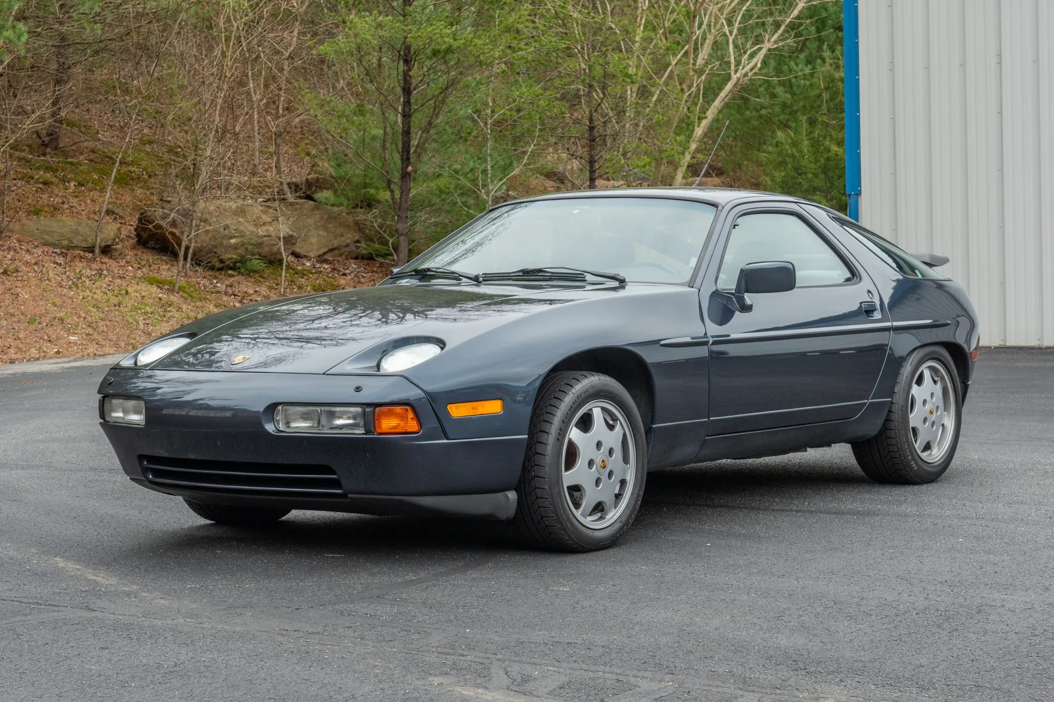 1991 Porsche 928 GT in Marine Blue