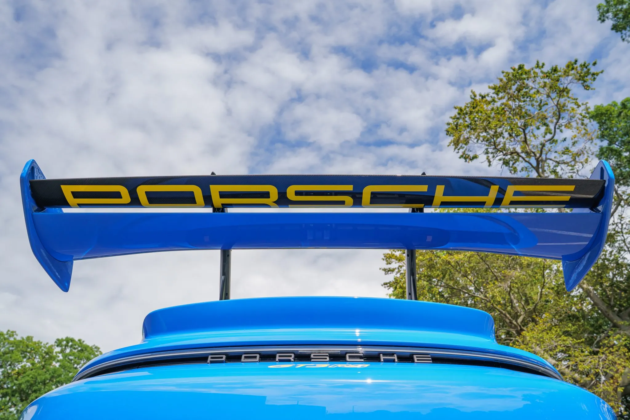 2024 Porsche 911 GT3 RS Weissach in Arrow Blue
