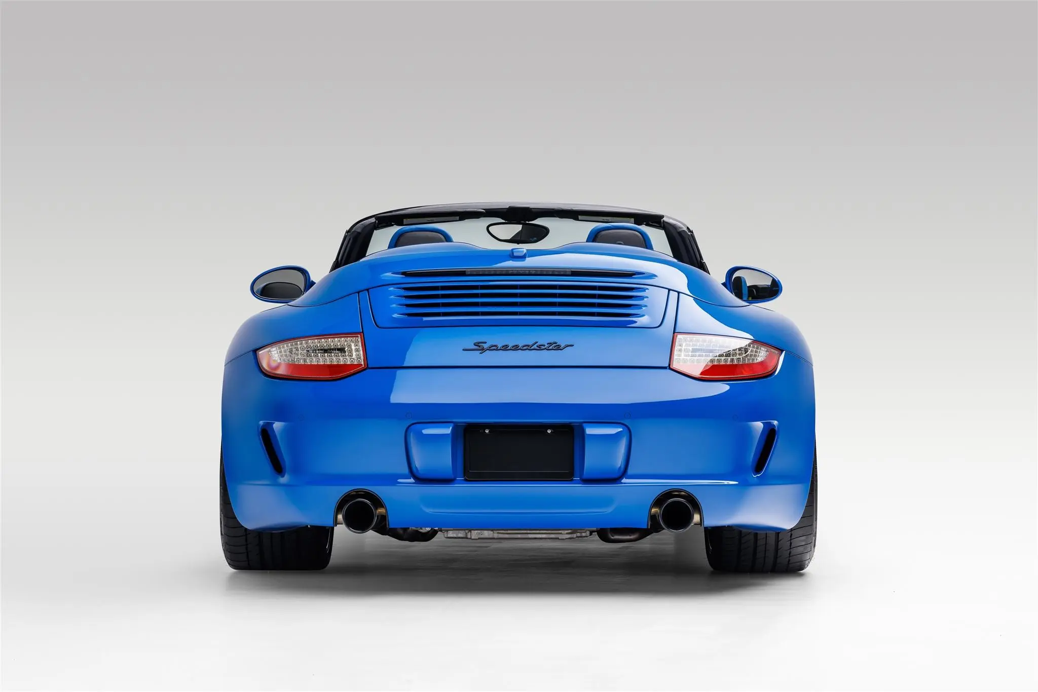 2011 Porsche 911 Speedster in Pure Blue