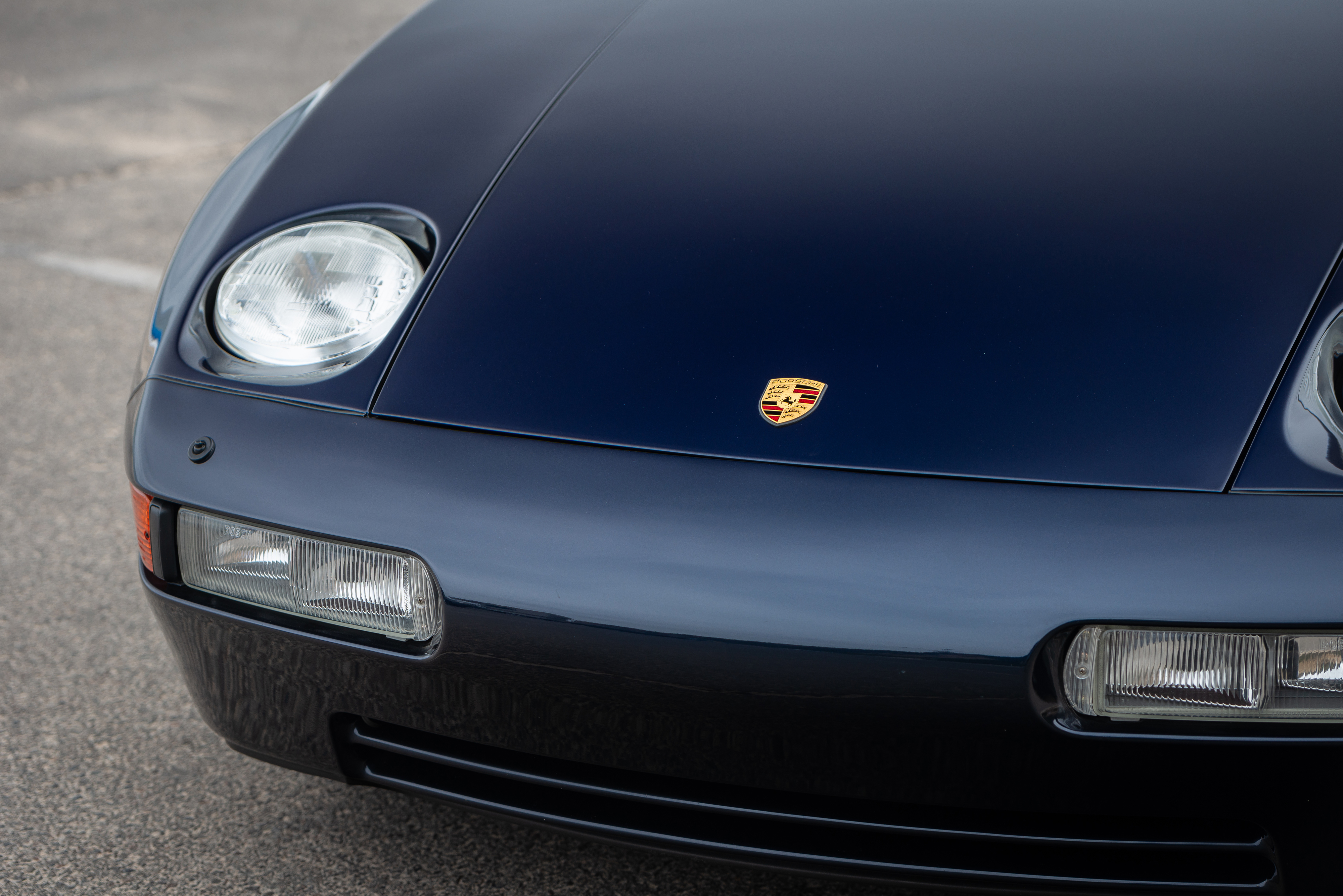 1995 Porsche 928 GTS in Midnight Blue Metallic