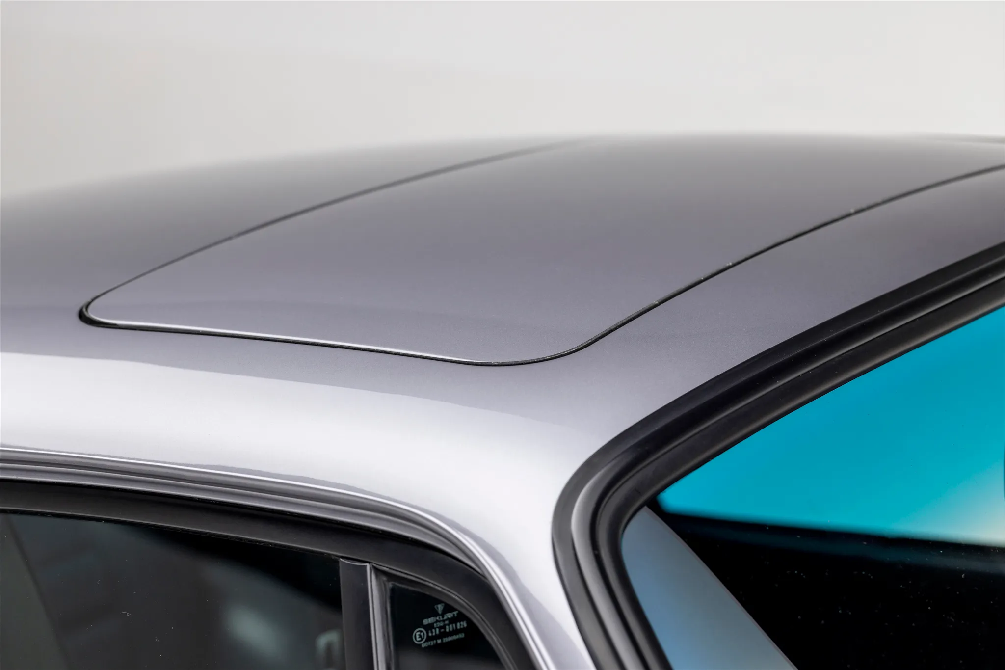 1987 Porsche 911 Turbo Coupe in Diamond Blue Metallic