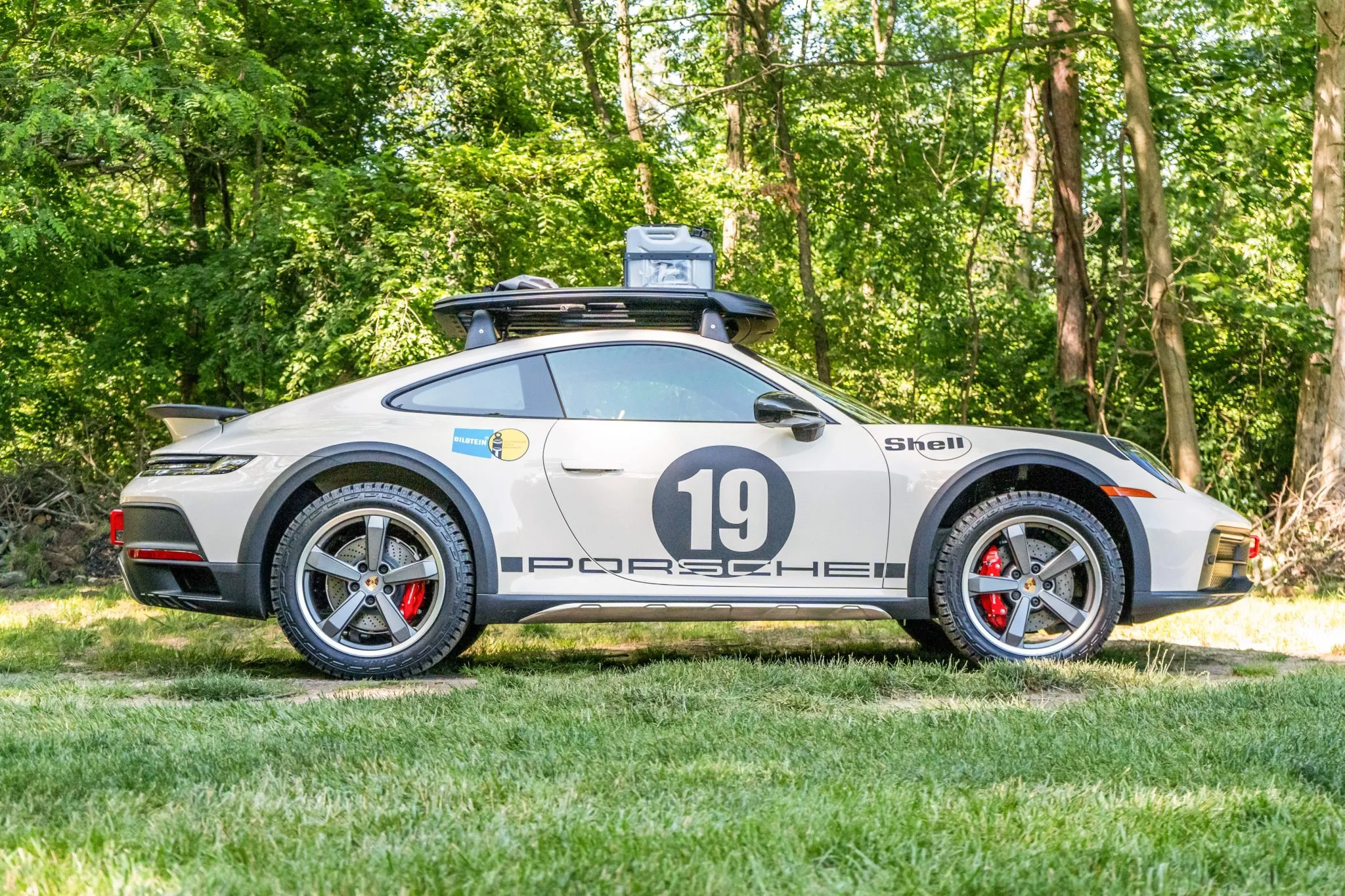 2024 Porsche 911 Dakar in Creme White