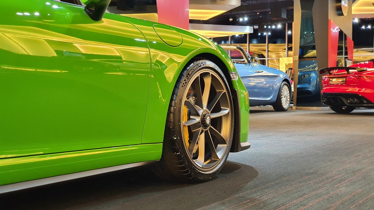 2019 Porsche 911 Speedster in Willow Green