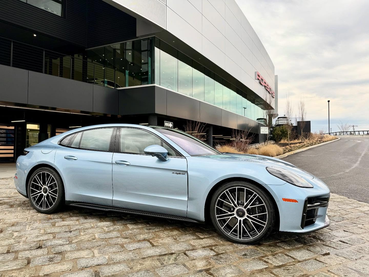2025 Porsche Panamera Turbo S in Fountain Blue Metallic