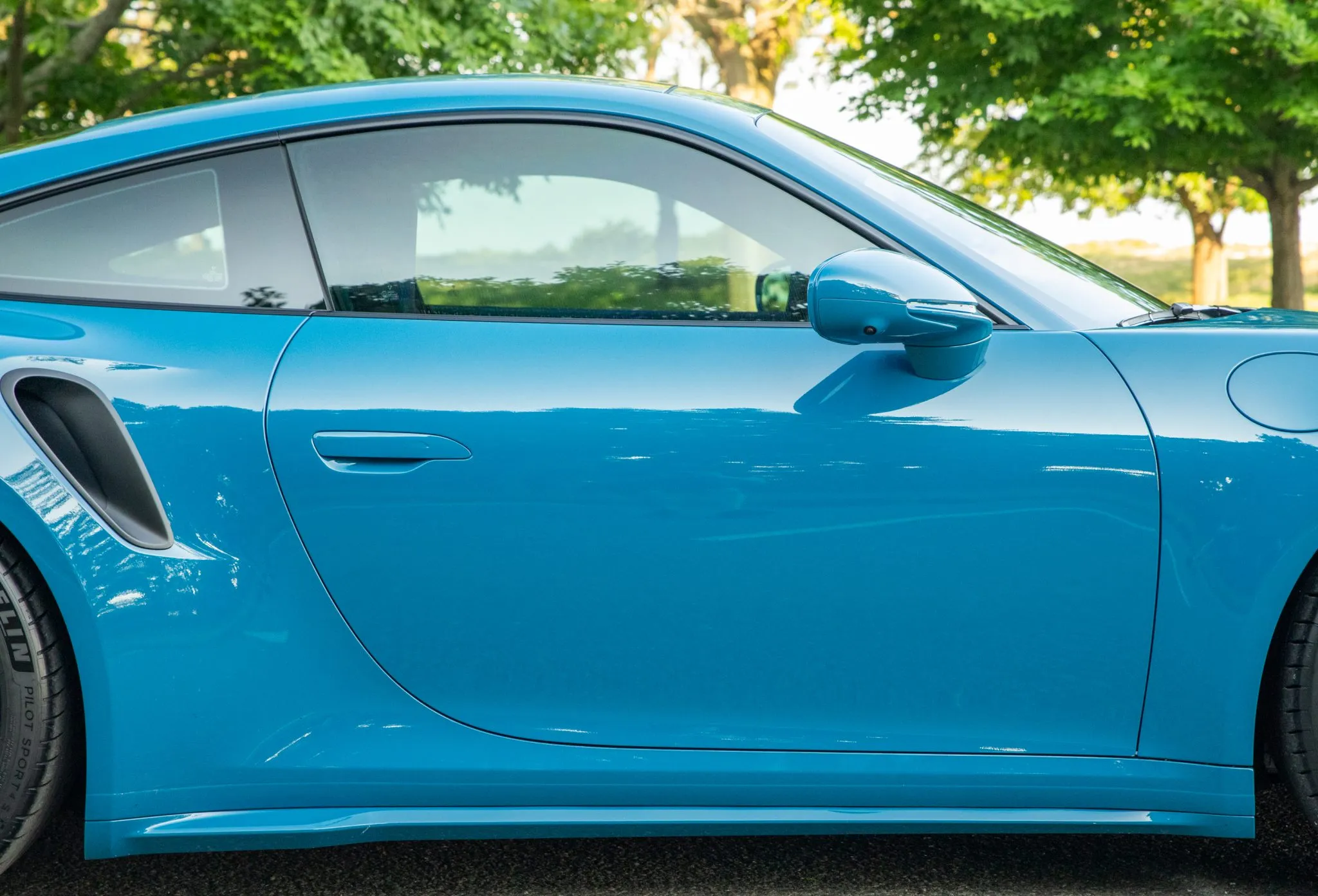 2022 Porsche 911 Turbo S Coupe in Oslo Blue