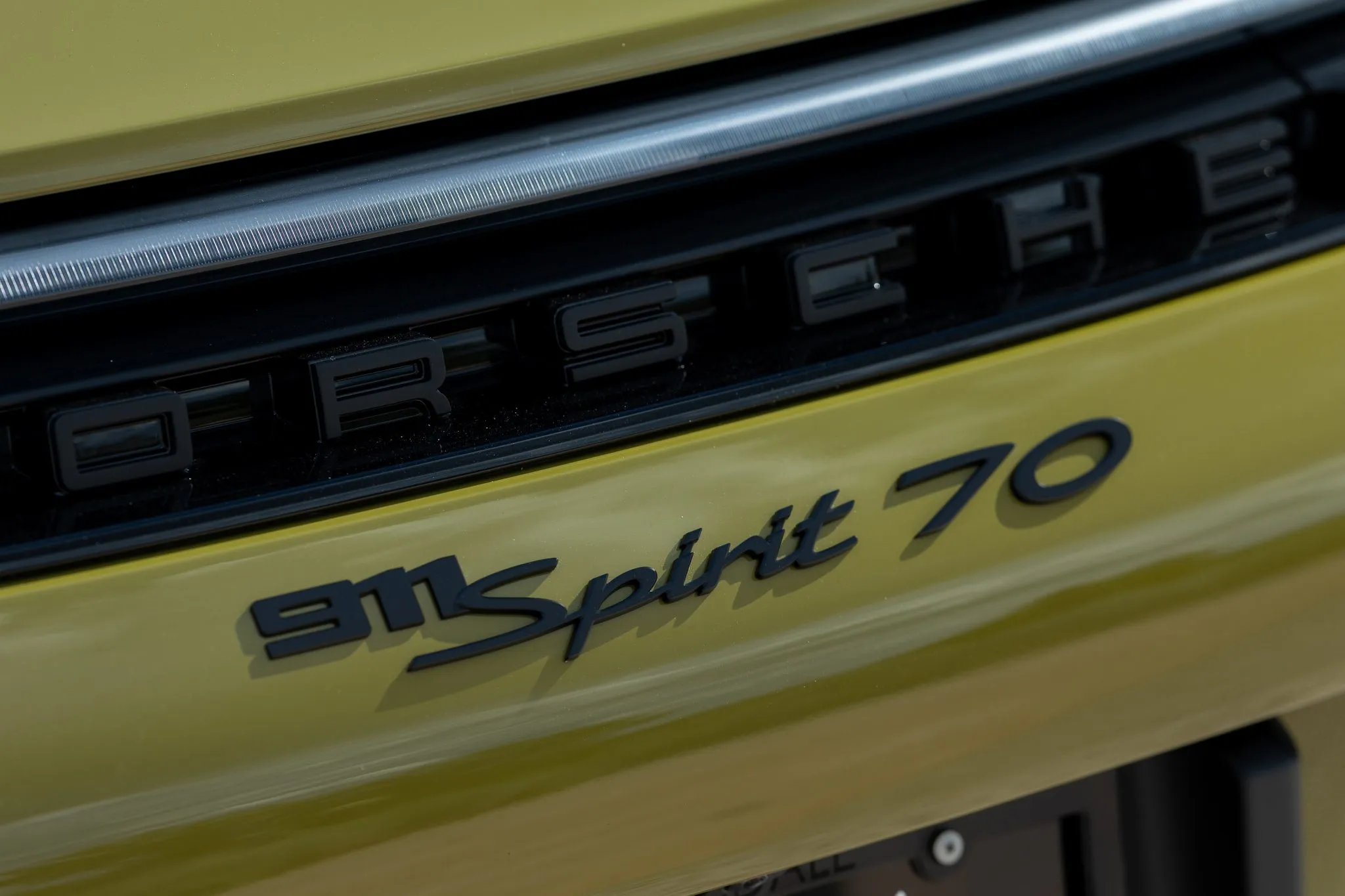 2026 Porsche 911 Spirit 70 in Olive Neo