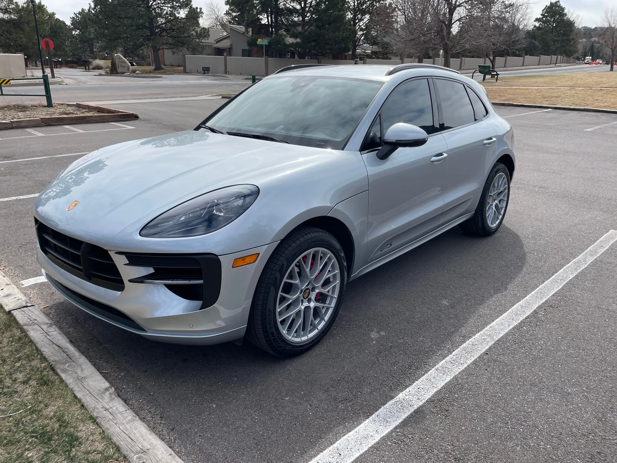 2021 Porsche Macan GTS in Dolomite Silver Metallic