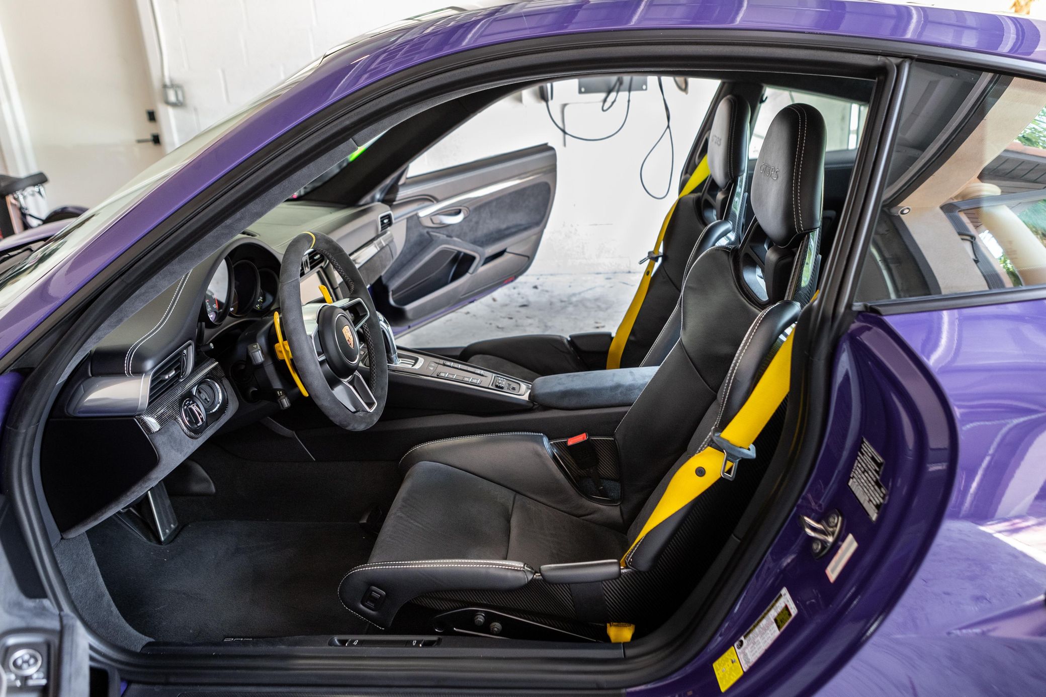 2016 Porsche 911 GT3 RS In Ultraviolet