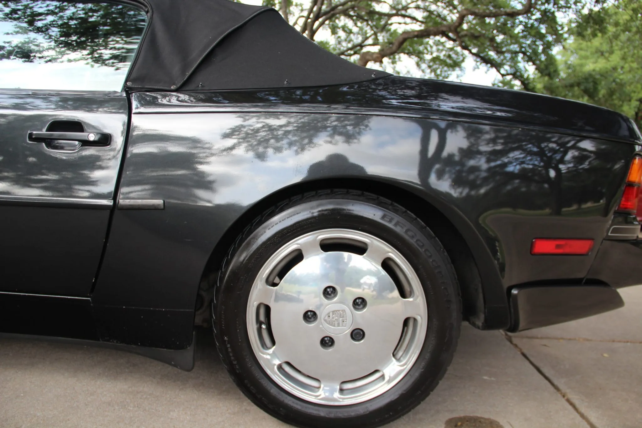 1990 Porsche 944 S2 Cabriolet in Panthero Metallic