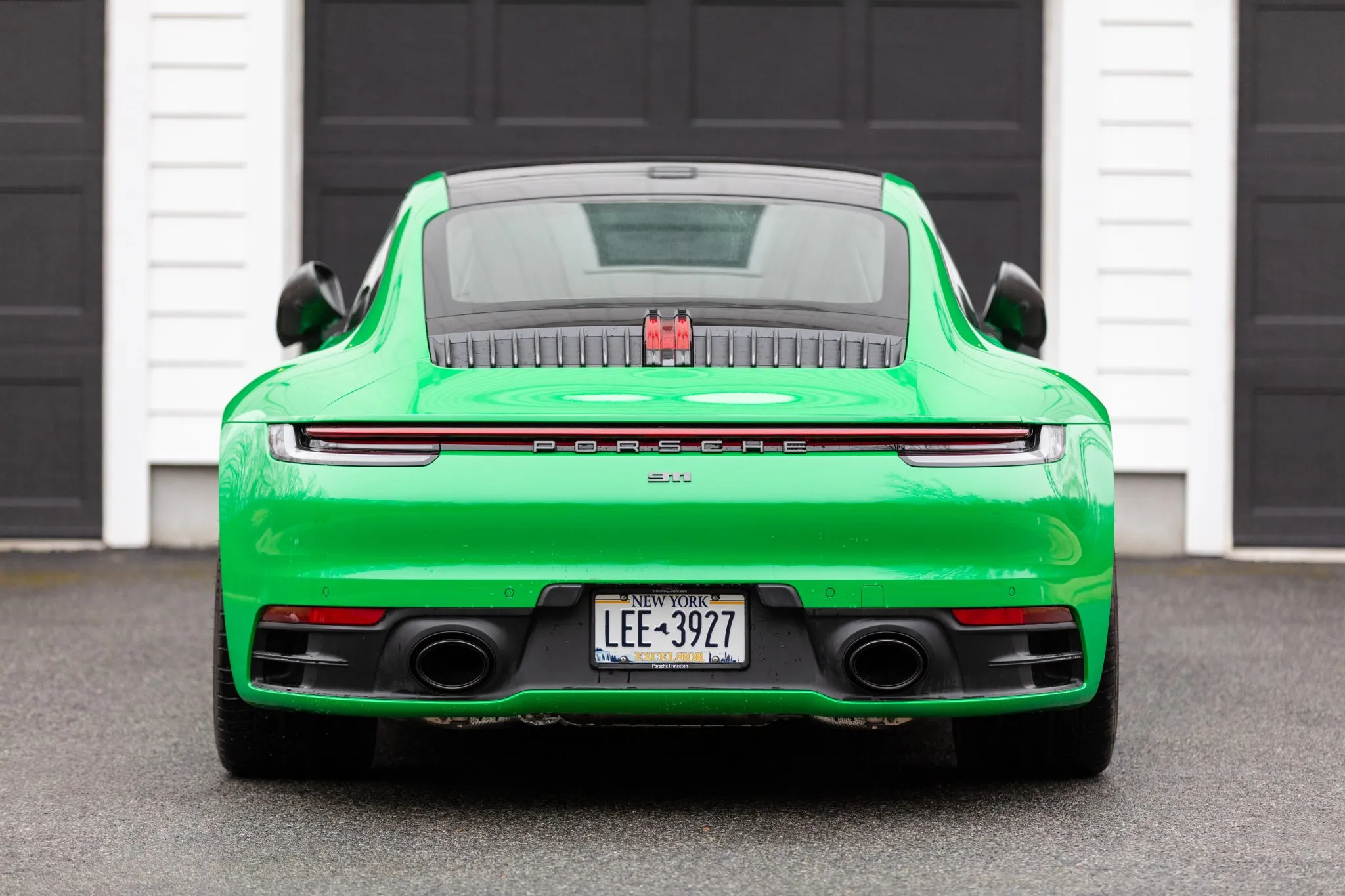 2023 Porsche 911 Carrera T Coupe in Python Green
