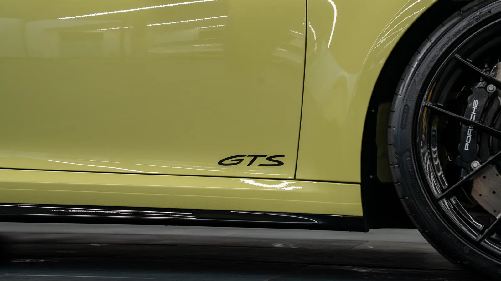 2025 Porsche 911 Carrera 4 GTS in Cartagena Yellow Metallic