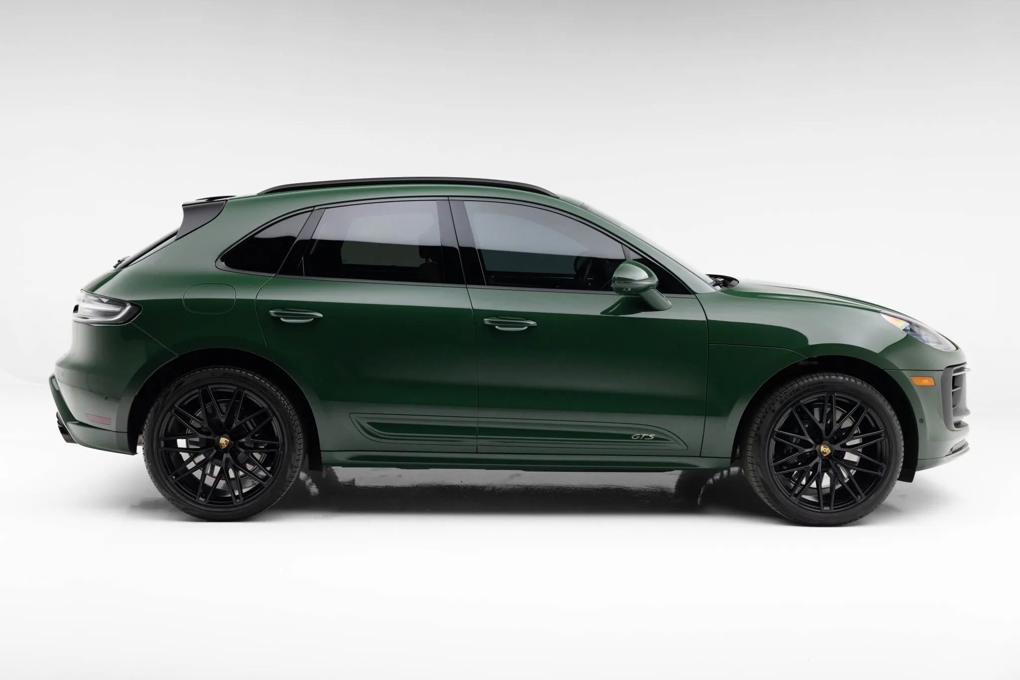 2022 Porsche Macan GTS in British Racing Green
