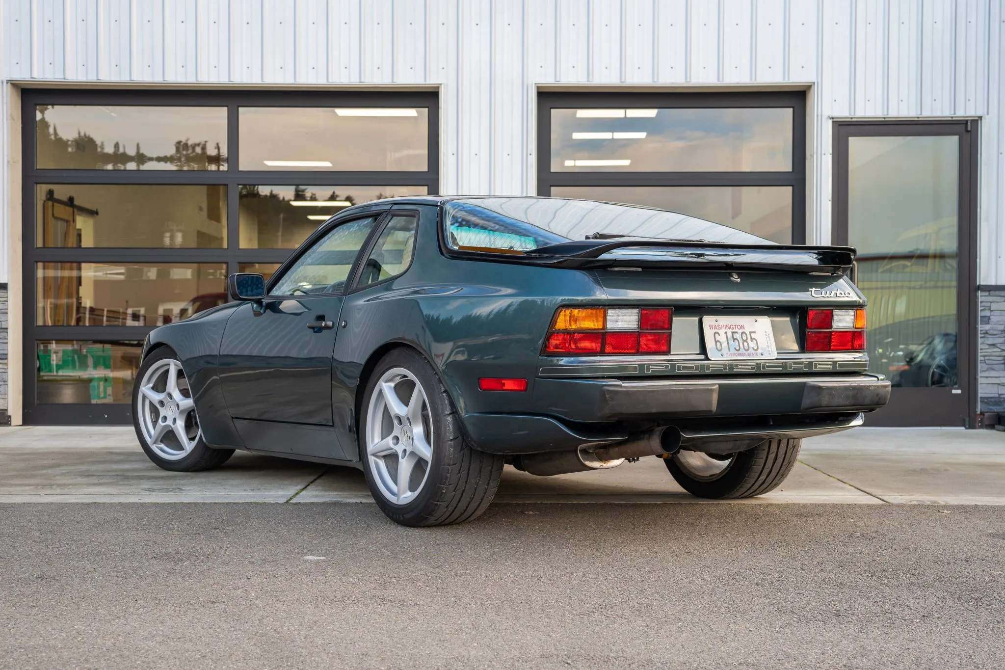 1987 Porsche 944 Turbo in Nile Green Metallic