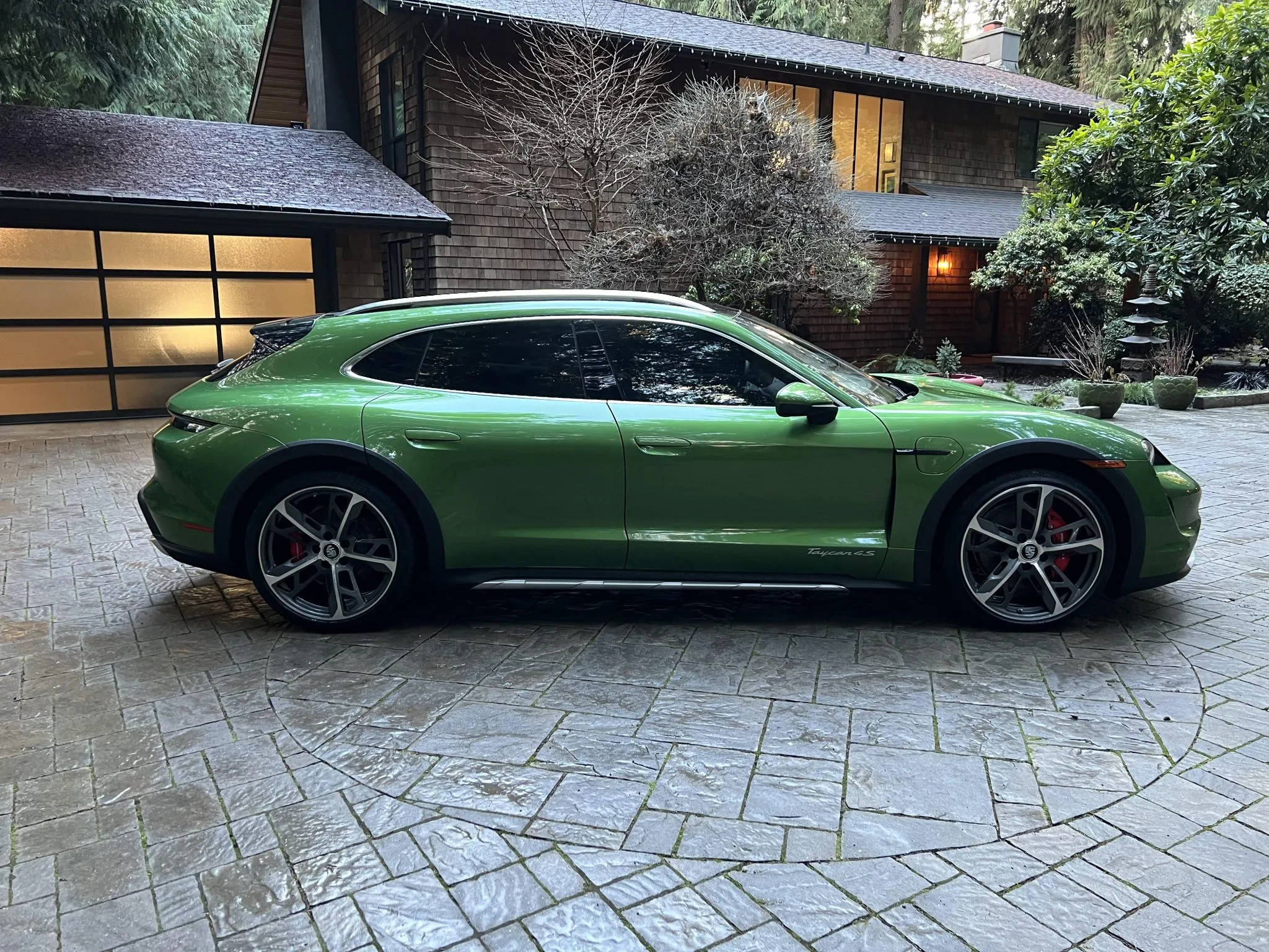 2023 Porsche Taycan 4S Cross Turismo in Mamba Green Metallic