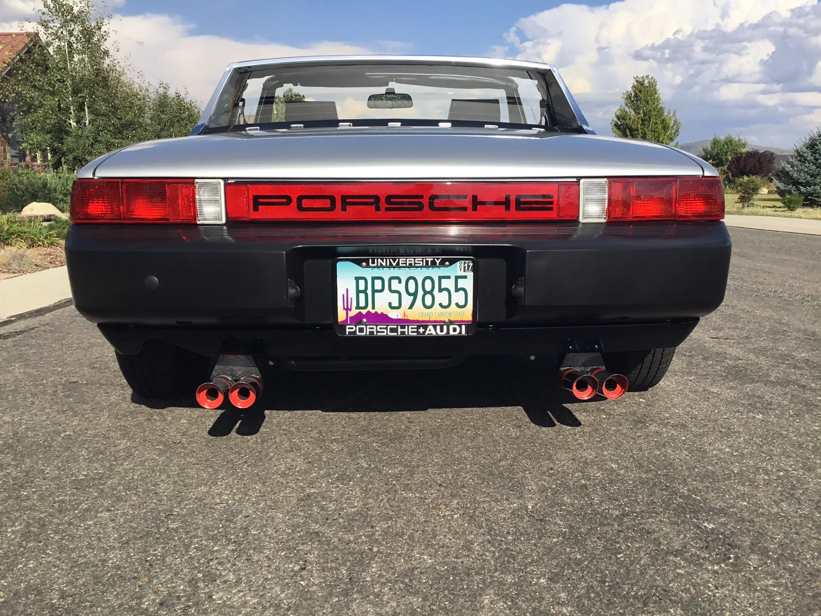 1975 Porsche 914 2.0L in Diamond Silver Metallic 
