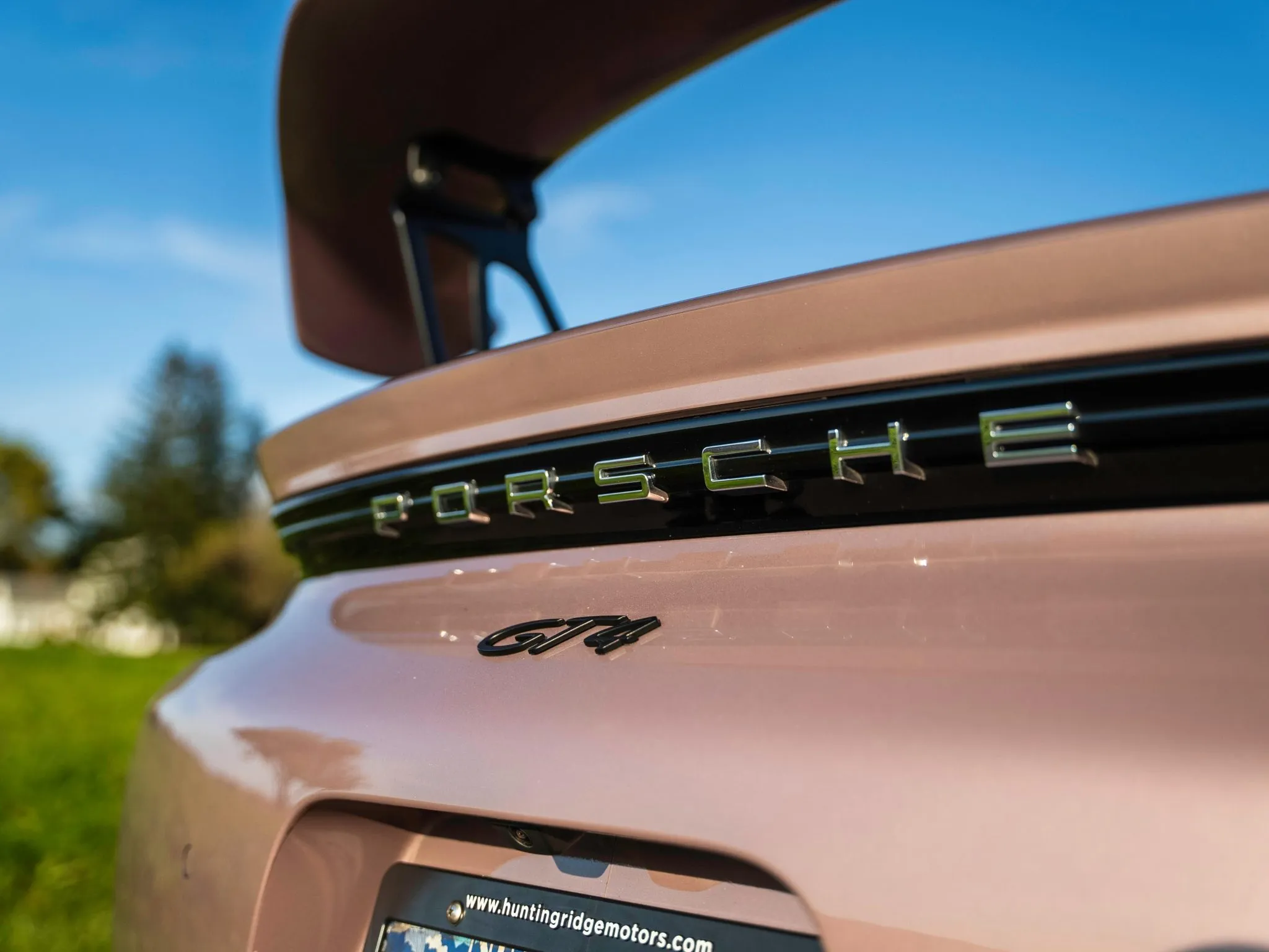 2022 Porsche 718 Cayman GT4 in Frozen Berry Metallic