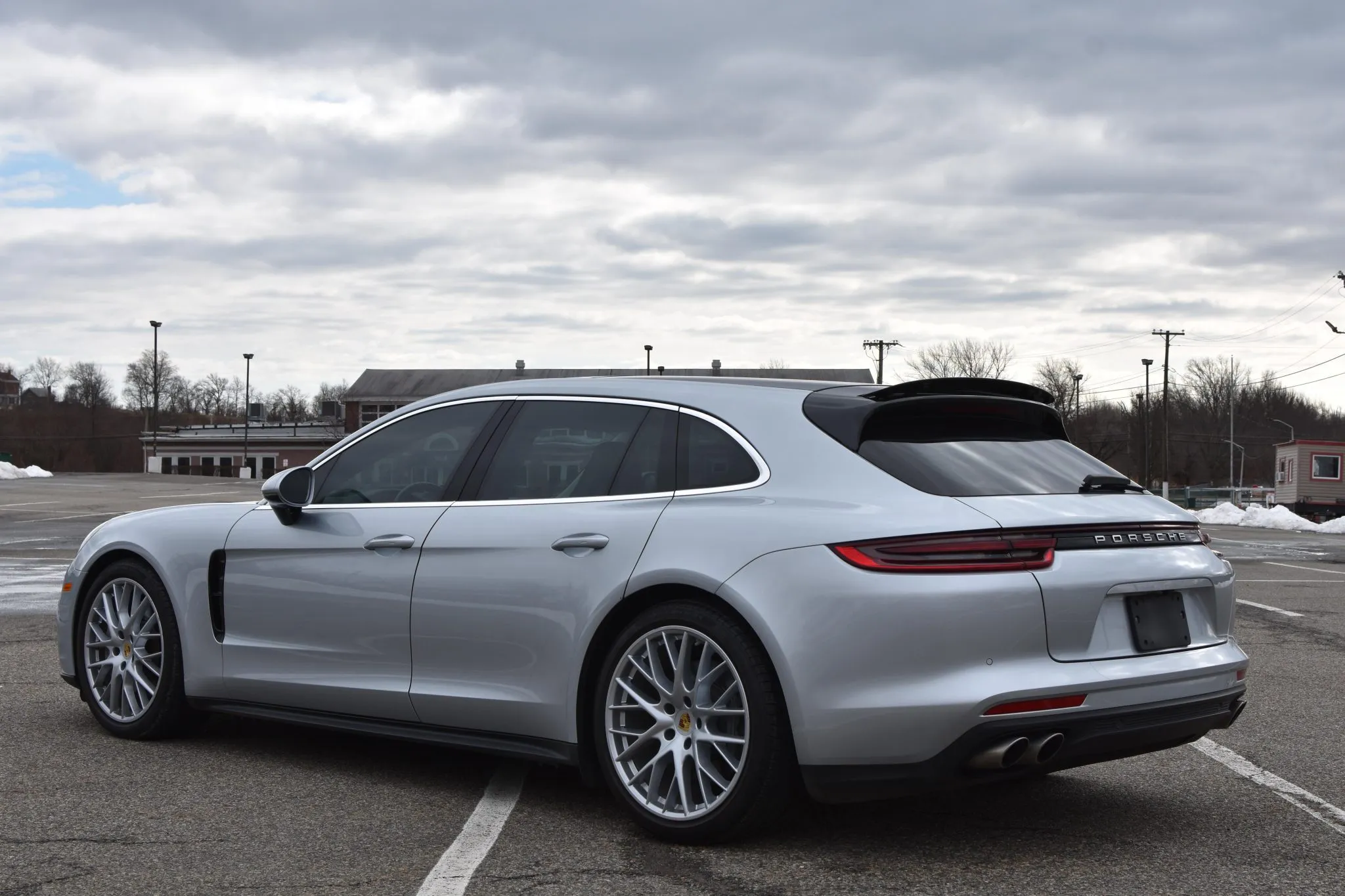 2018 Porsche Panamera 4S Sport Turismo in Rhodium Silver Metallic