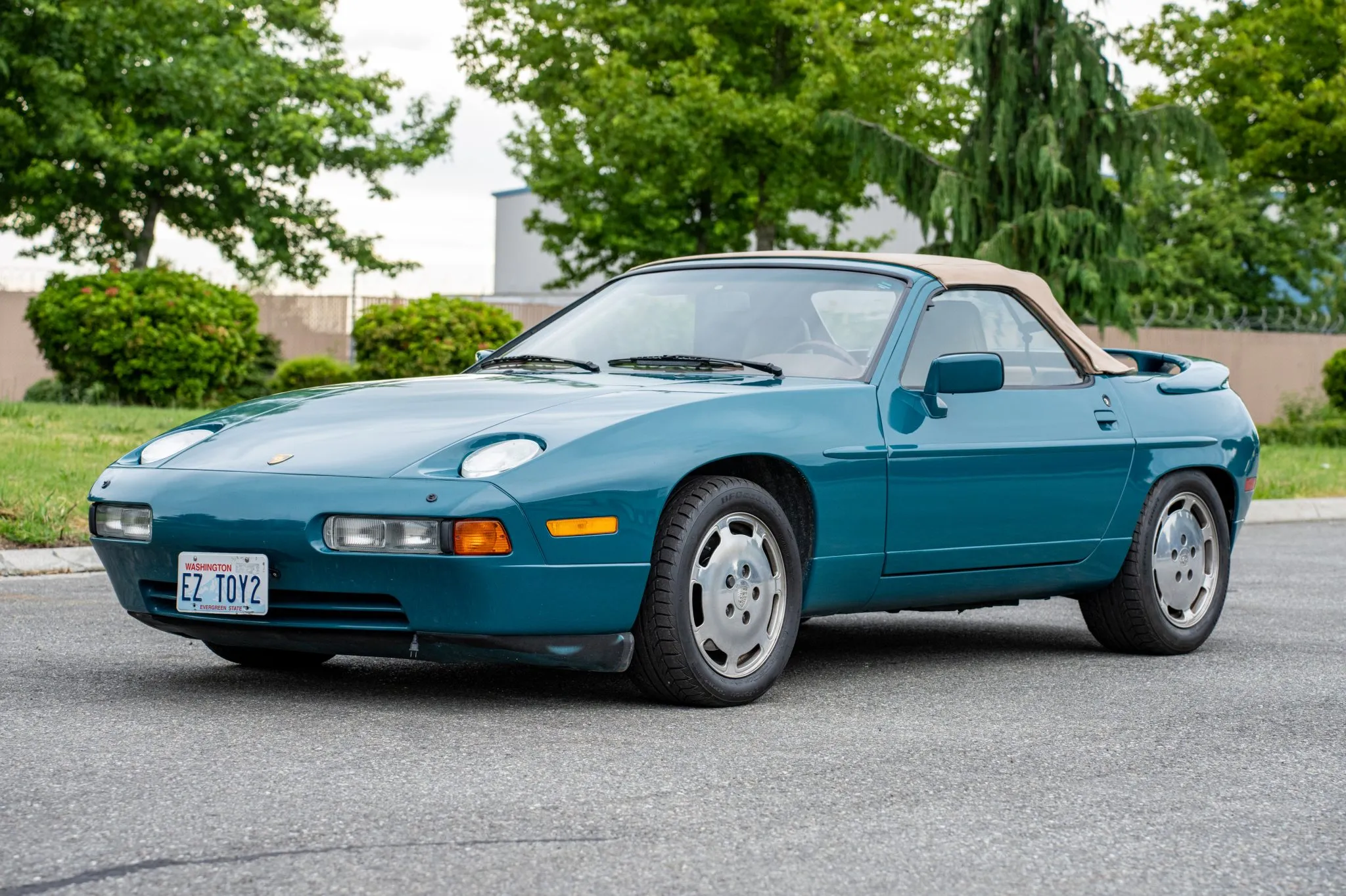 1989 Porsche 928 S4 Cabriolet Conversion in Murano Green