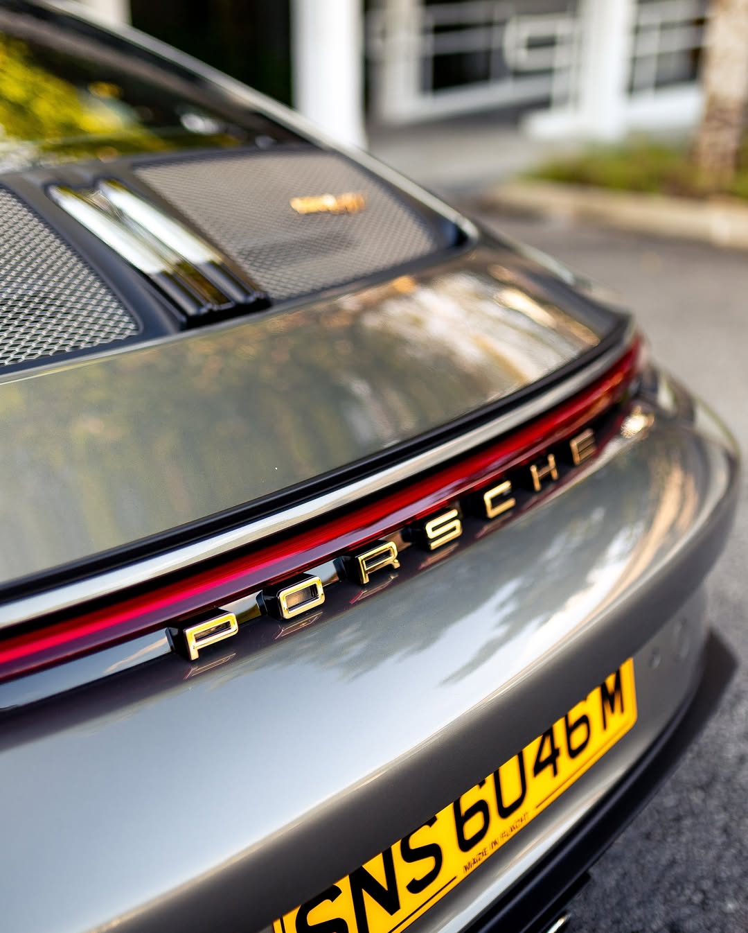 2024 Porsche 911 S/T in Felsengruen Metallic