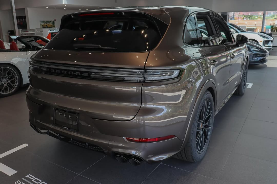 2025 Porsche Cayenne GTS in Argus Brown Metallic