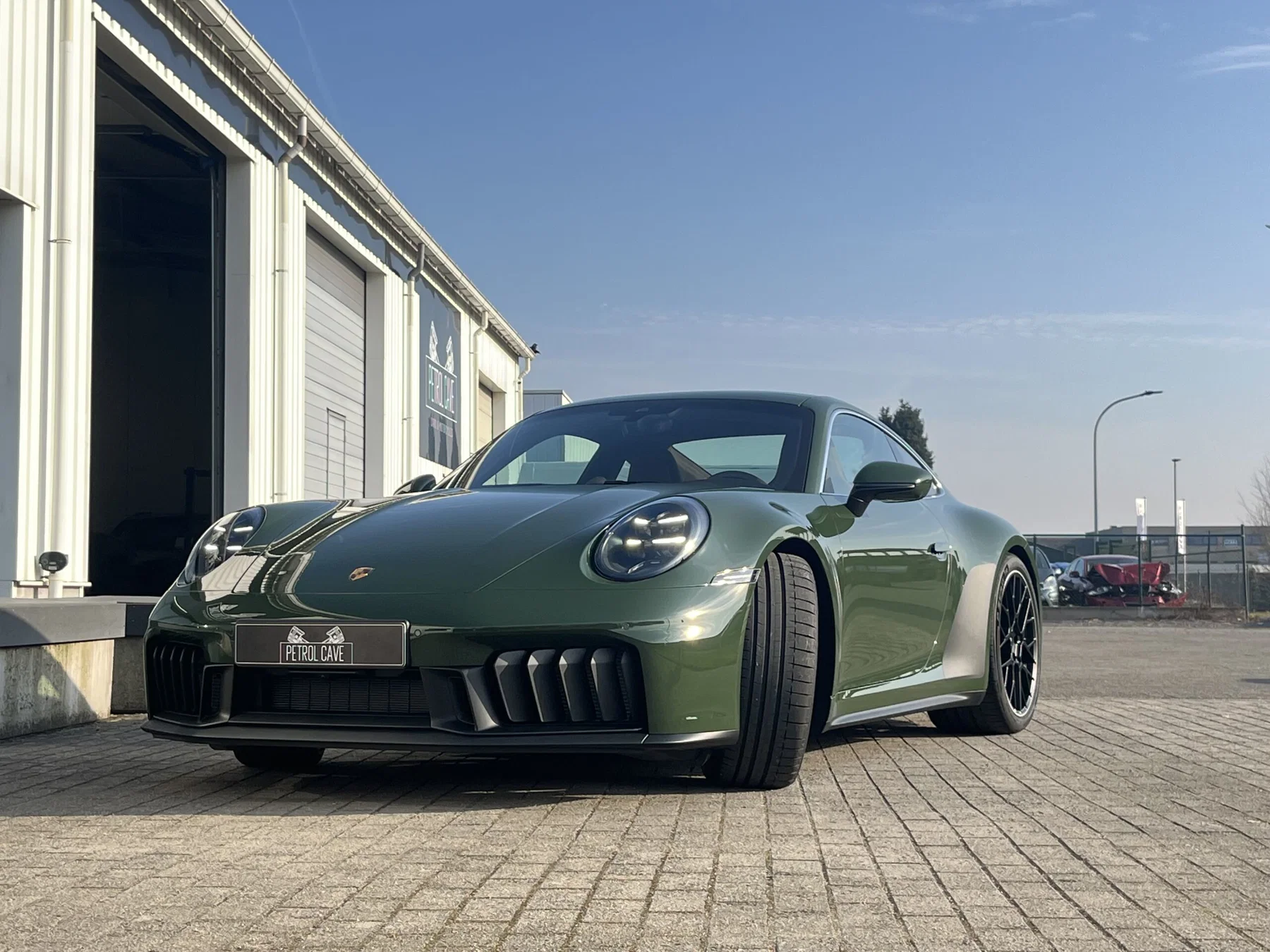 2025 Porsche 911 Carrera GTS ‘Cuarenta Edition’ in Quercus Verde