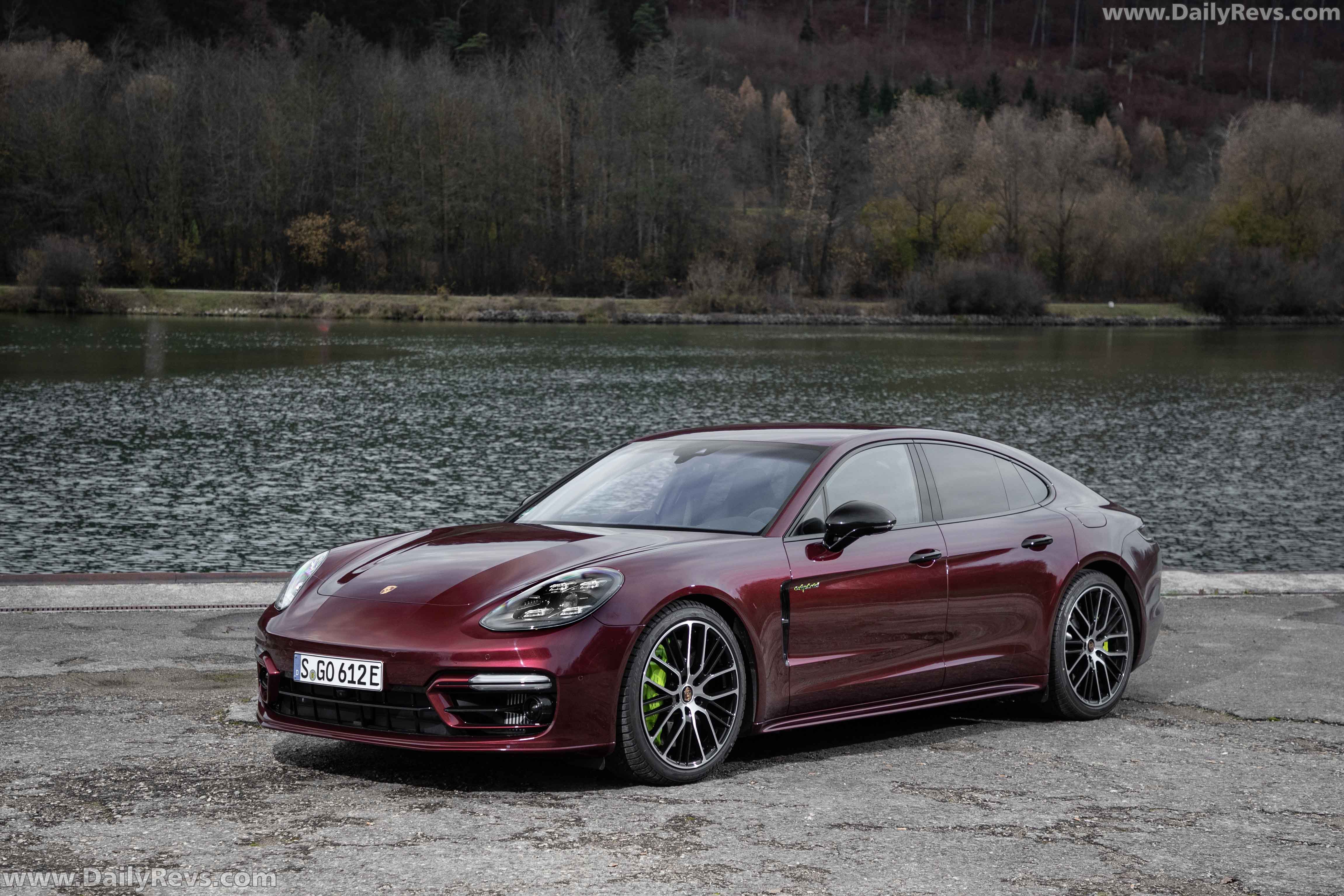 2021 Porsche Panamera 4 E-Hybrid in Cherry Metallic