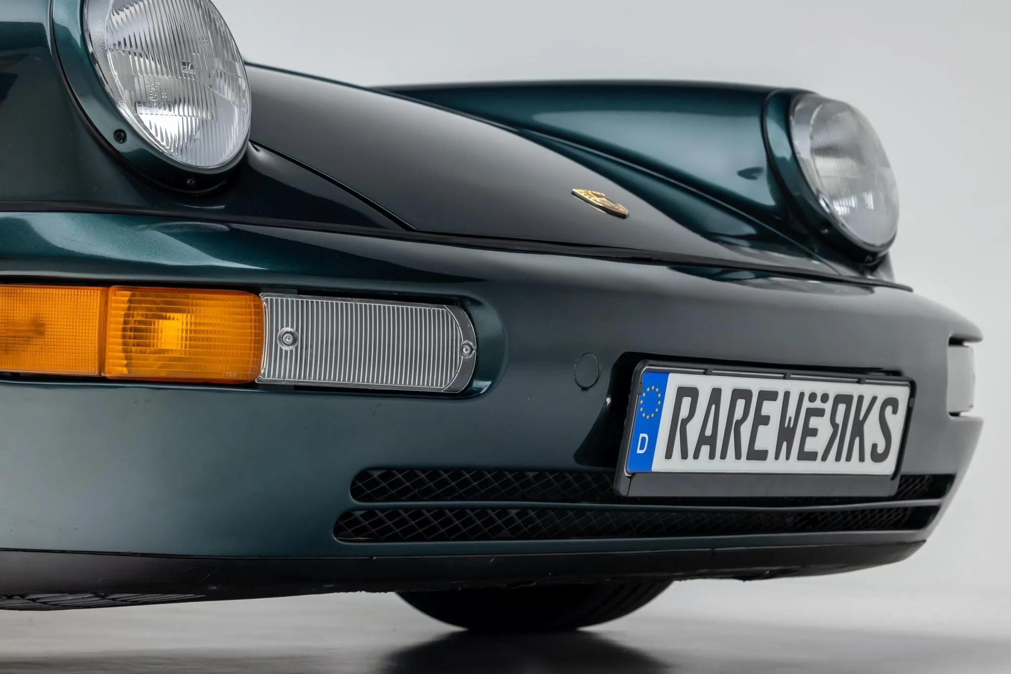 1991 Porsche 911 Carrera 4 Targa in Moss Green Metallic