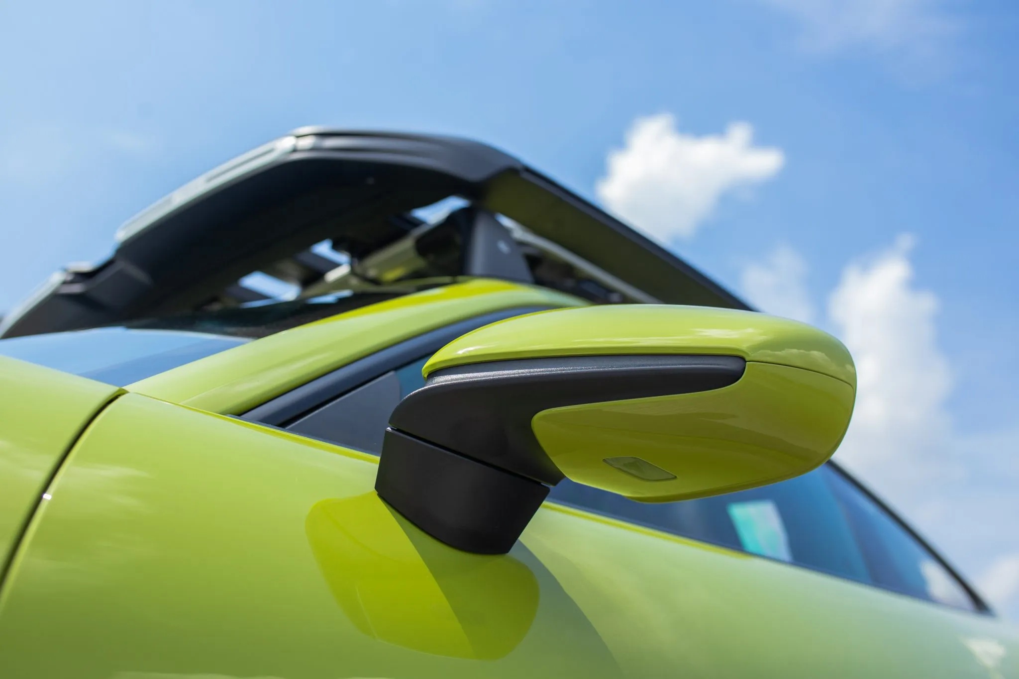 2024 Porsche 911 Dakar in Linden Green