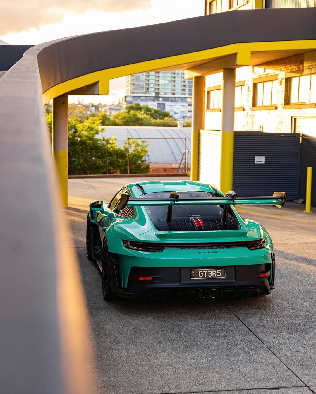 2025 Porsche 911 GT3 RS in Lighter Green