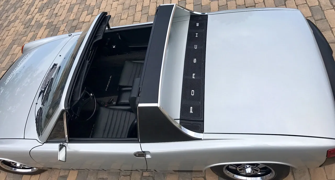 1975 Porsche 914 2.0L in Diamond Silver Metallic 