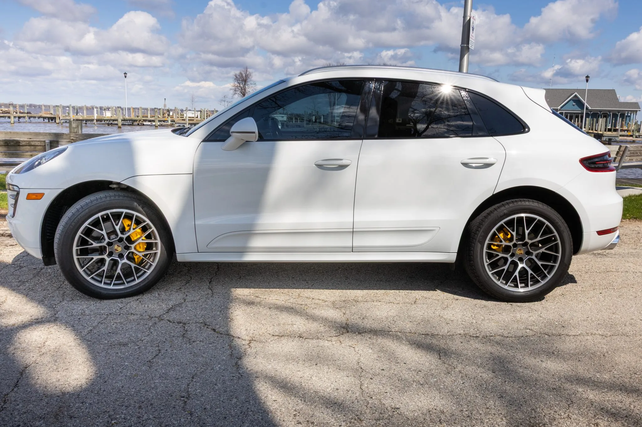 2015 Porsche Macan S in White