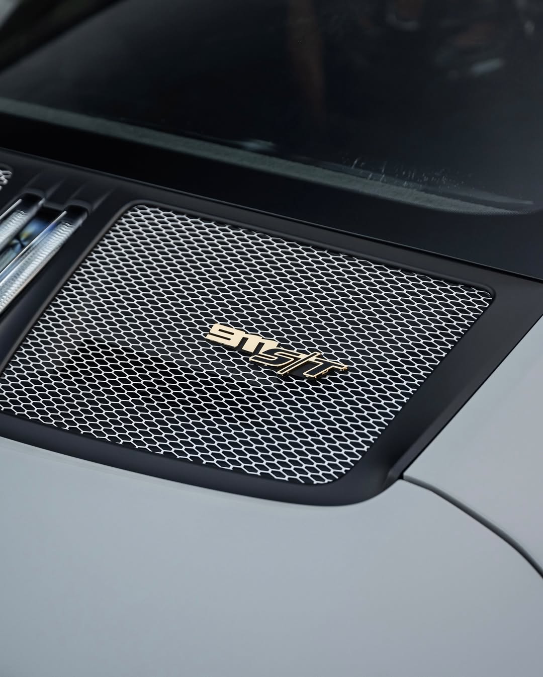 2025 Porsche 911 S/T in Mode Grau