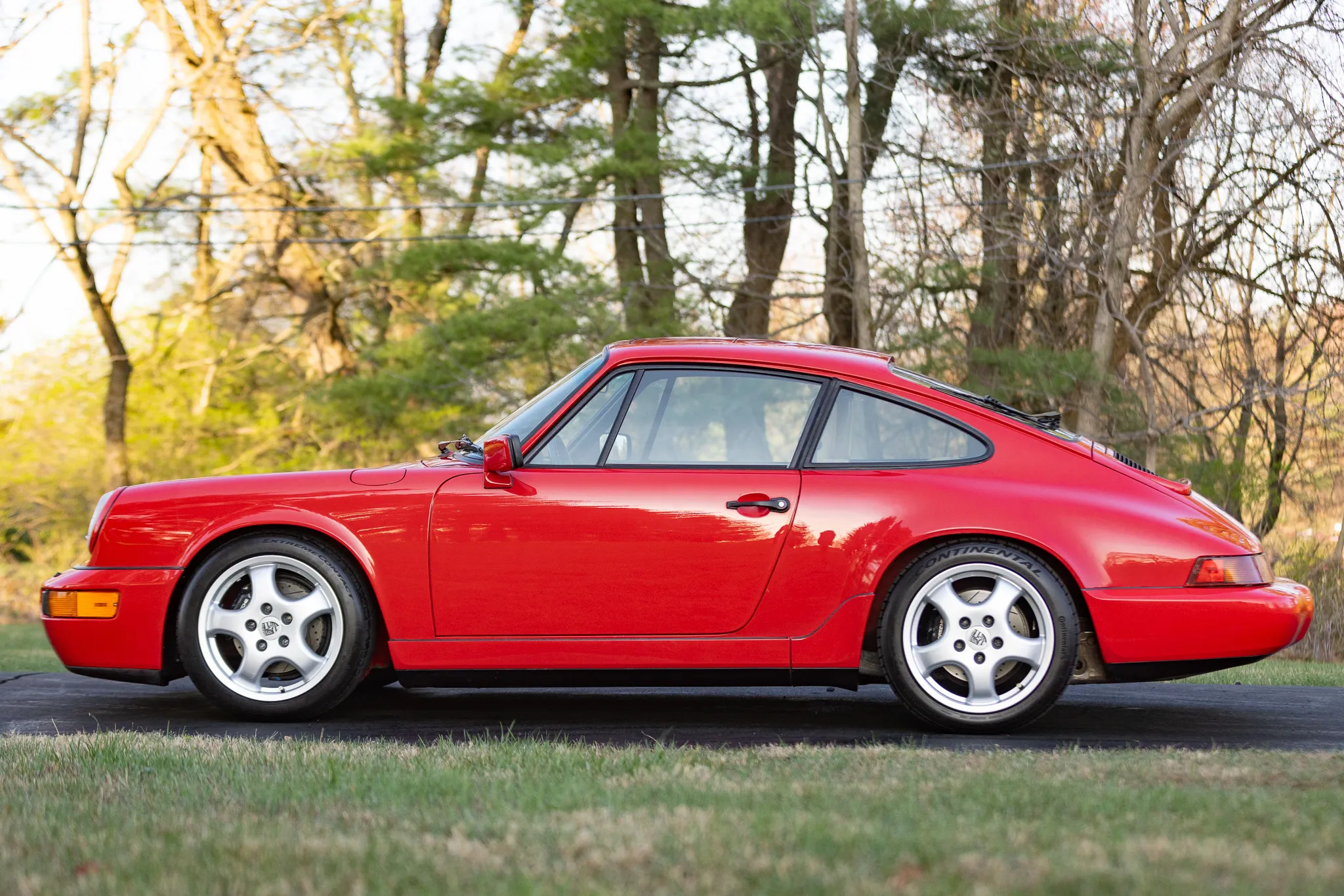 1990 Porsche 911 Carrera 4 Coupe in Guards Red