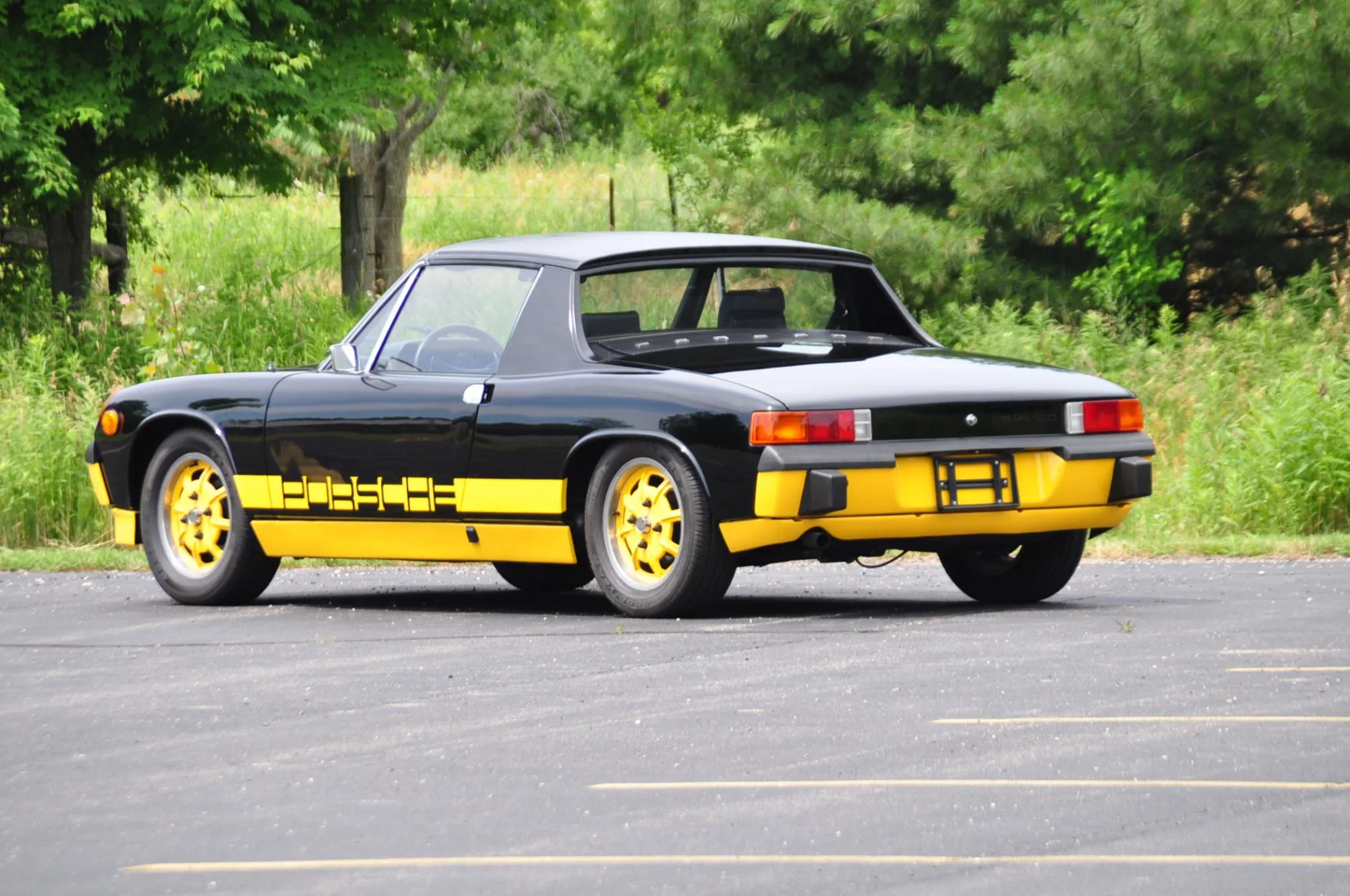 1974 Porsche 914 2.0 in LE Bumble Bee